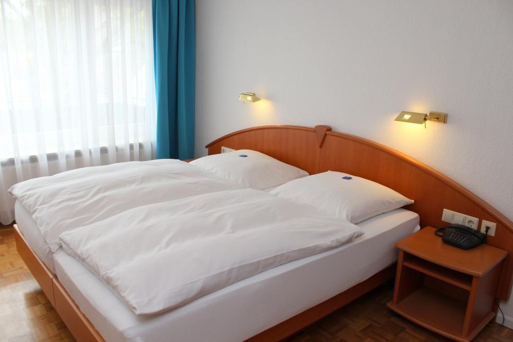 Hotel Sonne Leinfelden-Echterdingen Quarto foto