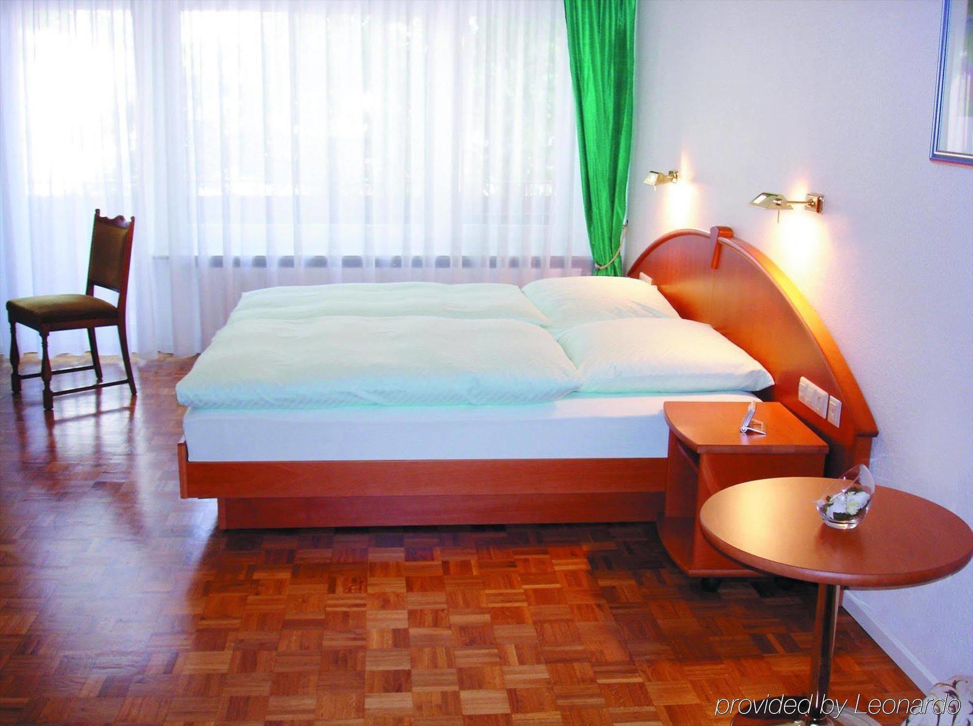 Hotel Sonne Leinfelden-Echterdingen Quarto foto